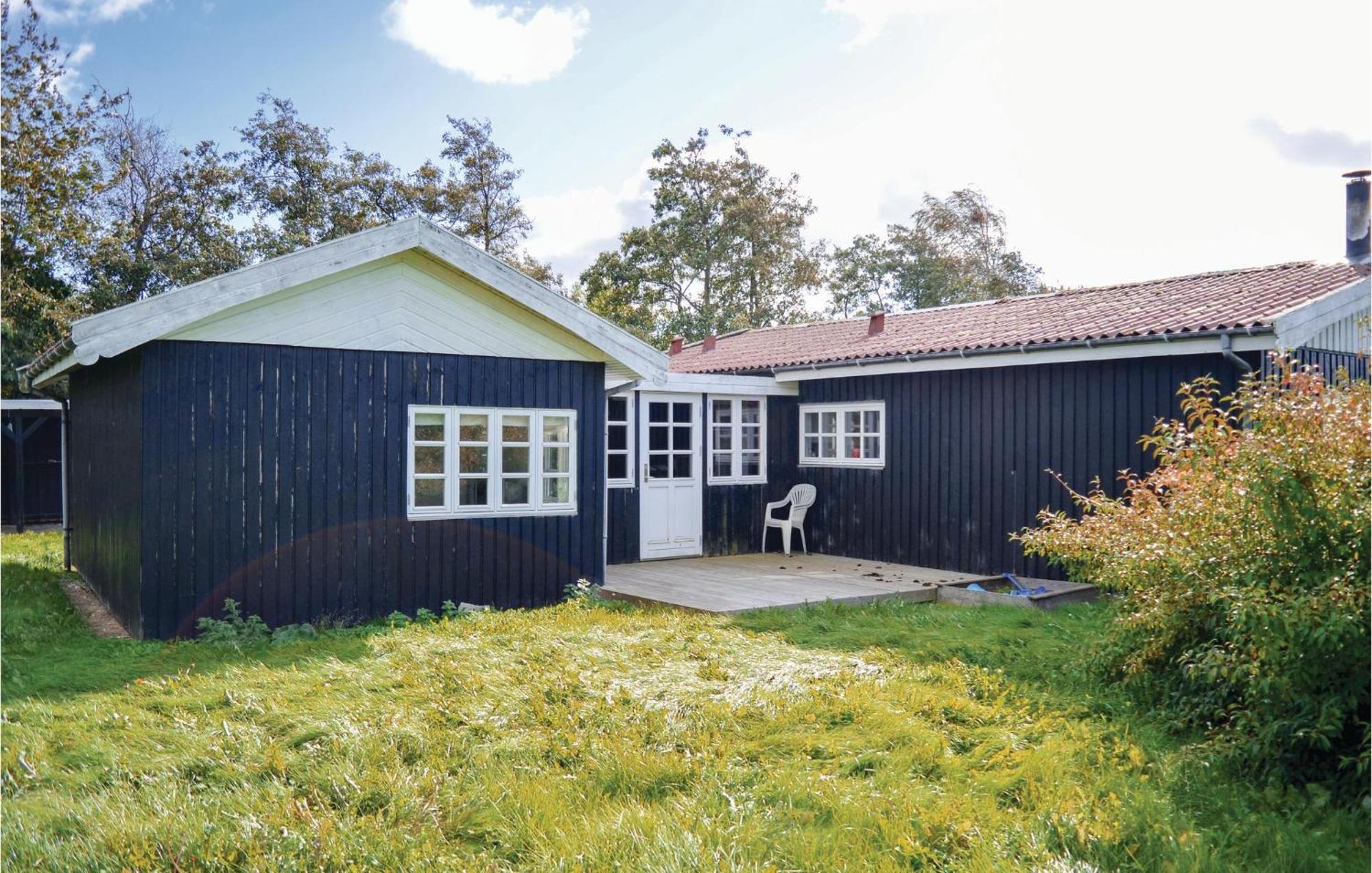 Nice Home In Knebel With Kitchen Buitenkant foto