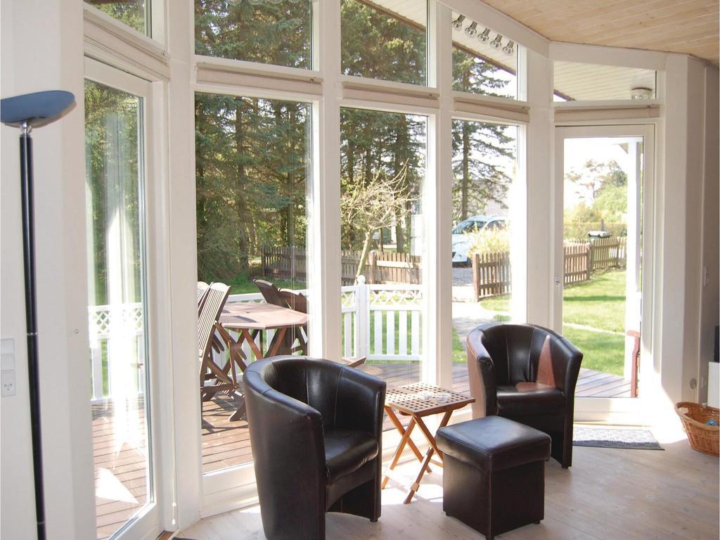 Nice Home In Knebel With Kitchen Kamer foto